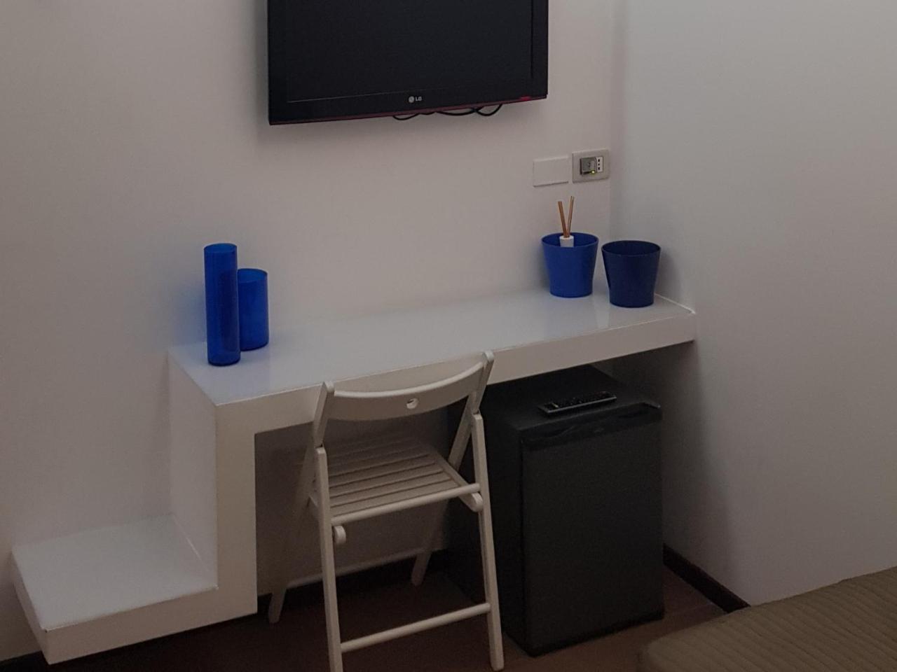 B&B Copacabana Colors Маргерита-ди-Савойя Экстерьер фото